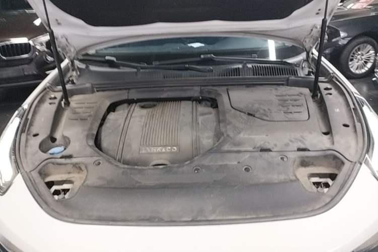 Used Lynk & Co 02 2020 1.5T DCT Two-Wheel Drive Pro Edition Engine Bay