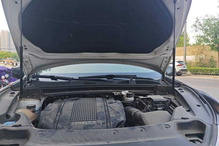 Used Lynk & Co 02 2020 1.5T DCT Two-Wheel Drive Pro Edition Engine Bay