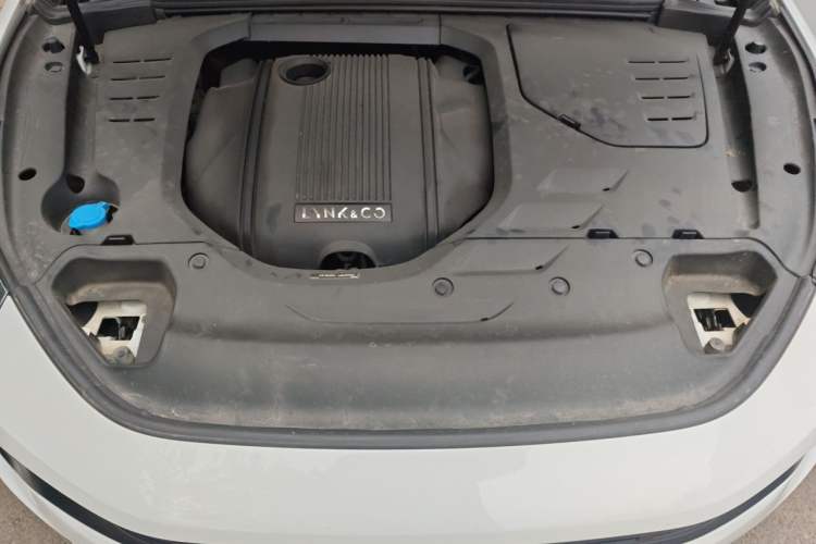Used Lynk & Co 02 2020 1.5T DCT Two-Wheel Drive Pro Edition Engine Bay