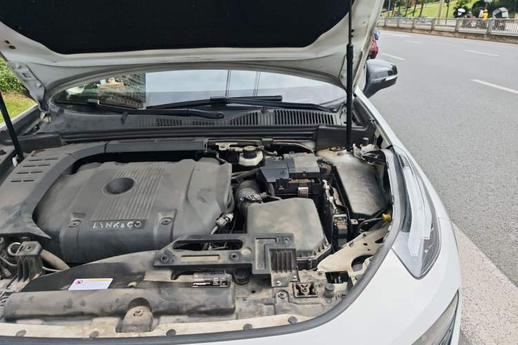 Used Lynk & Co 02 2020 High-Energy Edition 2.0T Automatic Two-Wheel Drive Pro Version Engine Bay Left