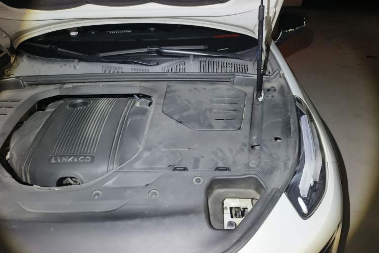 Used Lynk & Co 02 2020 1.5T DCT Two-Wheel Drive Pro Edition Engine Bay Left