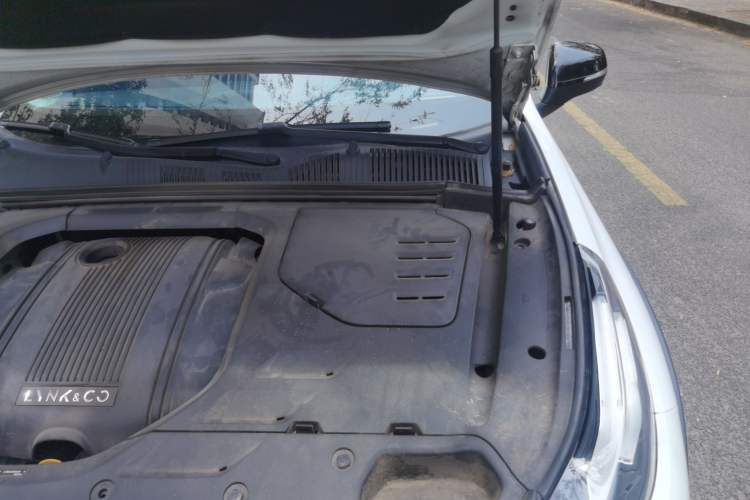 Used Lynk & Co 02 2020 1.5T DCT Two-Wheel Drive Pro Edition Engine Bay Left