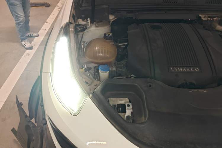 Used Lynk & Co 02 2020 1.5T DCT Two-Wheel Drive Sporty Version Engine Bay Right