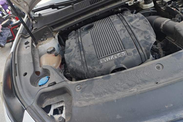 Used Lynk & Co 02 2020 1.5T DCT Two-Wheel Drive Pro Edition Engine Bay Right