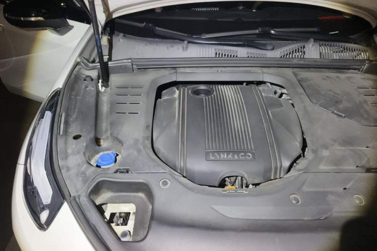 Used Lynk & Co 02 2020 1.5T DCT Two-Wheel Drive Pro Edition Engine Bay Right