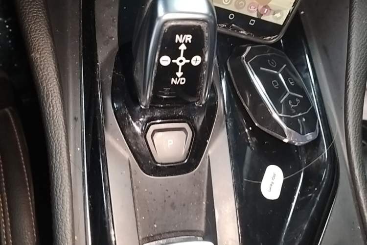 Used Lynk & Co 02 2020 1.5T DCT Two-Wheel Drive Pro Edition Gear Lever