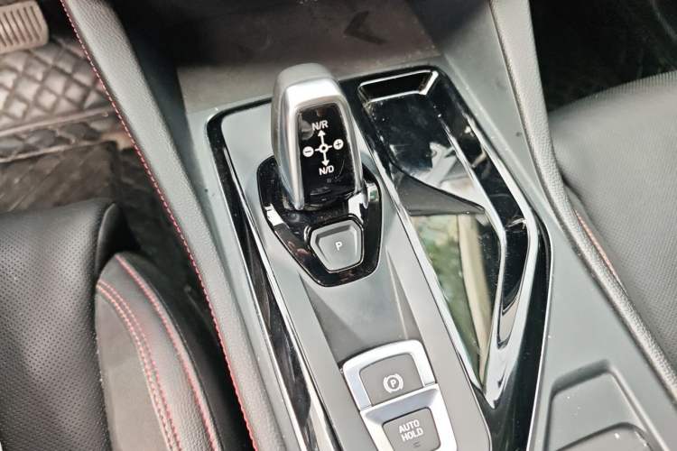 Used Lynk & Co 02 2020 High-Energy Edition 2.0T Automatic Two-Wheel Drive Pro Version Gear Lever