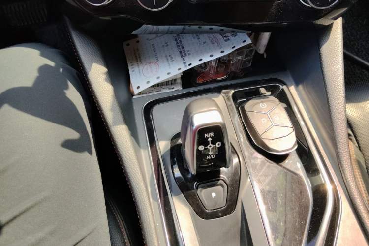 Used Lynk & Co 02 2020 1.5T DCT Two-Wheel Drive Sporty Version Gear Lever