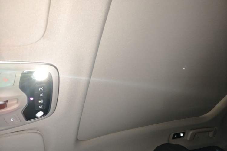 Used Lynk & Co 02 2020 High-Energy Edition 2.0T Automatic Two-Wheel Drive Pro Version Headliner