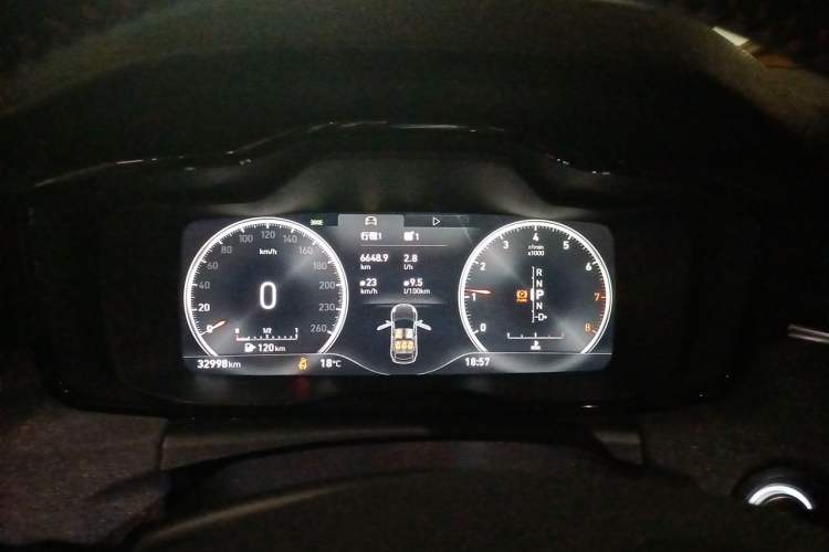 Used Lynk & Co 02 2020 1.5T DCT Two-Wheel Drive Pro Edition Instrument Cluster