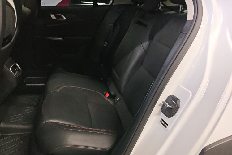 Used Lynk & Co 02 2020 1.5T DCT Two-Wheel Drive Pro Edition Left Rear Seat