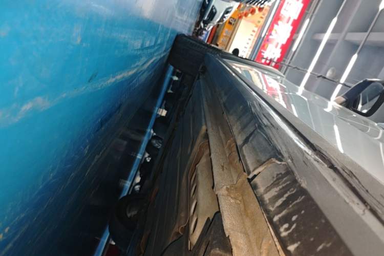 Used Lynk & Co 02 2020 High-Energy Edition 2.0T Automatic Two-Wheel Drive Pro Version Left Side Sill