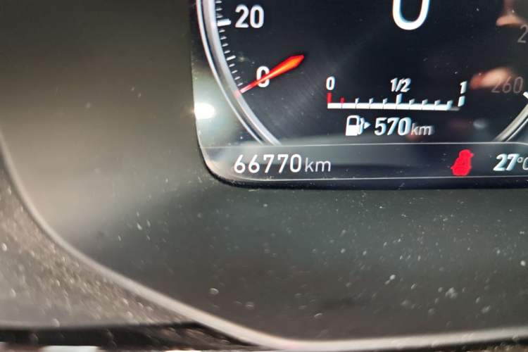 Used Lynk & Co 02 2020 High-Energy Edition 2.0T Automatic Two-Wheel Drive Pro Version Odometer Close Up