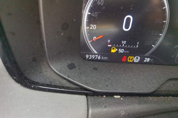Used Lynk & Co 02 2020 1.5T DCT Two-Wheel Drive Pro Edition Odometer Close Up