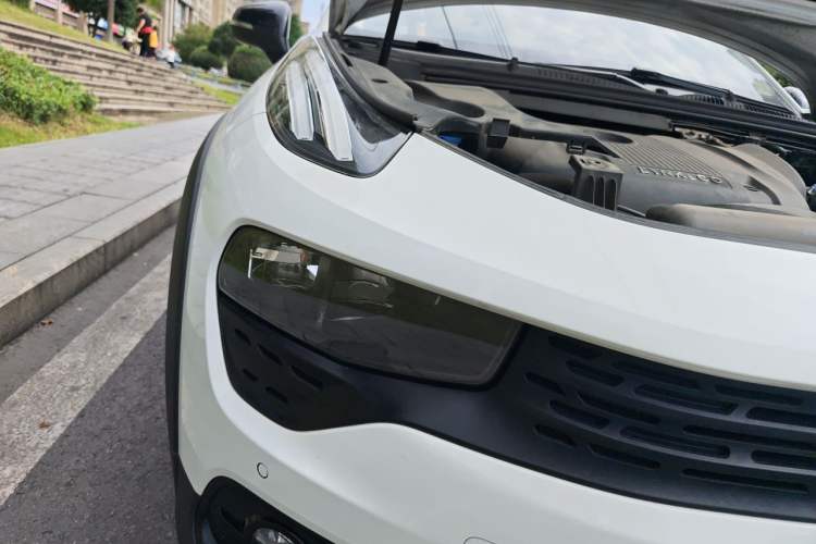Used Lynk & Co 02 2020 High-Energy Edition 2.0T Automatic Two-Wheel Drive Pro Version Right Front Headlight