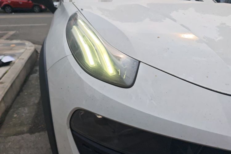 Used Lynk & Co 02 2020 High-Energy Edition 2.0T Automatic Two-Wheel Drive Pro Version Right Front Headlight
