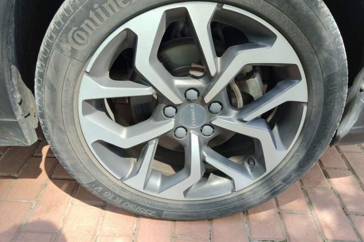 Used Lynk & Co 02 2020 1.5T DCT Two-Wheel Drive Sporty Version Right Front Wheel Hub