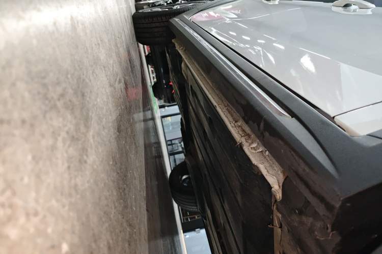 Used Lynk & Co 02 2020 1.5T DCT Two-Wheel Drive Pro Edition Right Side Sill