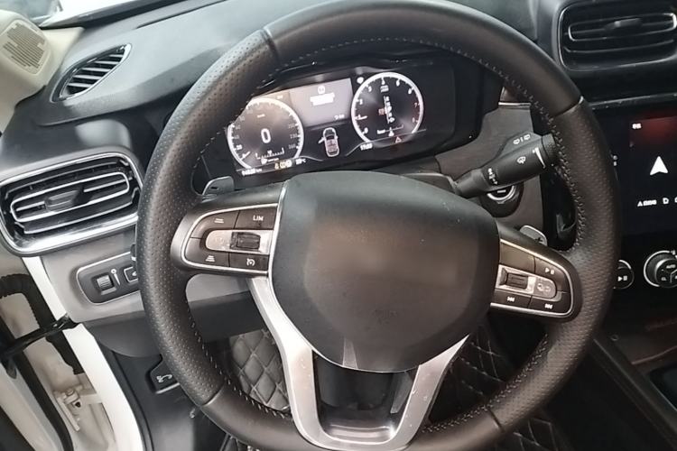 Used Lynk & Co 02 2020 1.5T DCT Two-Wheel Drive Pro Edition Steering Wheel