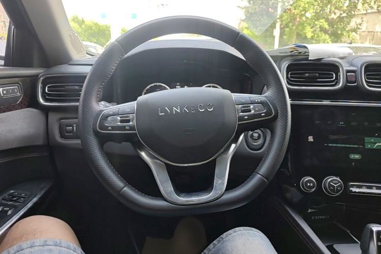 Used Lynk & Co 02 2020 1.5T DCT Two-Wheel Drive Pro Edition Steering Wheel