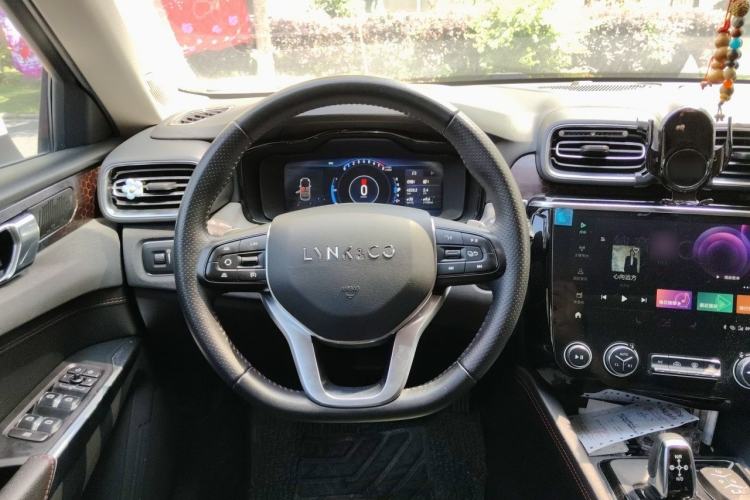 Used Lynk & Co 02 2020 1.5T DCT Two-Wheel Drive Sporty Version Steering Wheel