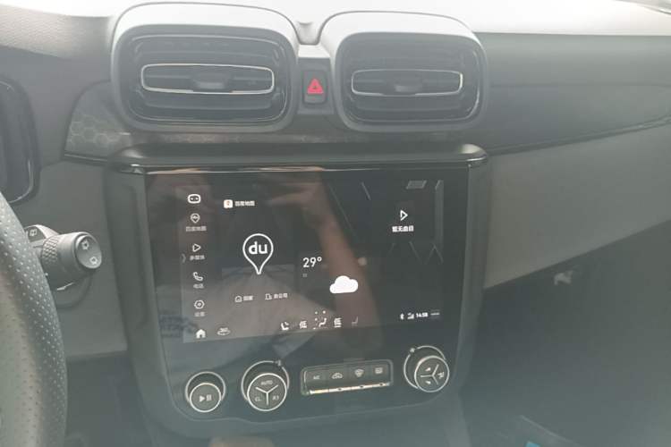 Used Lynk & Co 02 2021 2.0TD Automatic Two-Wheel Drive "Jin" Champion Edition Audio And AC Panel