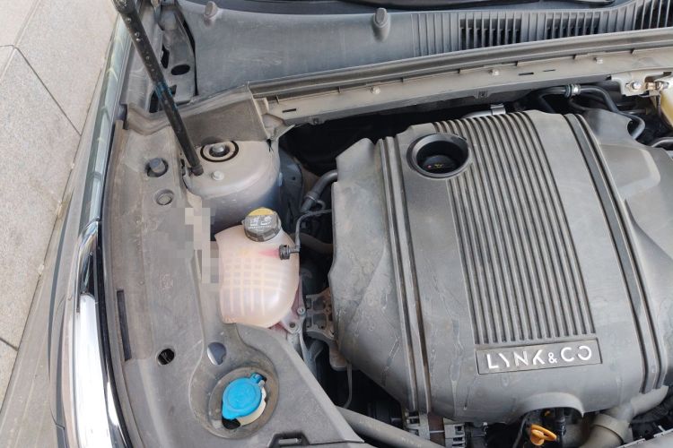 Used Lynk & Co 02 2021 1.5TD DCT Two-Wheel Drive Champion Edition Engine Bay Right