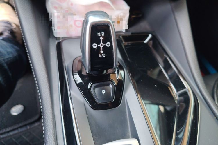 Used Lynk & Co 02 2021 1.5TD DCT Two-Wheel Drive Champion Edition Gear Lever