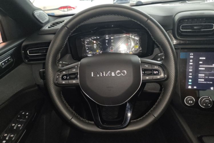 Used Lynk & Co 02 2021 2.0TD Automatic Two-Wheel Drive "Jin" Champion Edition Interior 5