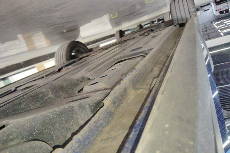 Used Lynk & Co 02 2021 1.5TD DCT Two-Wheel Drive Power Plus Left Side Sill