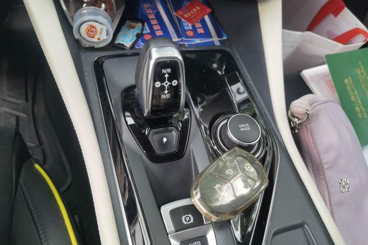 Used Lynk & Co 02 2021 2.0TD Automatic Two-Wheel Drive Zhaoshang Champion Edition Gear Lever