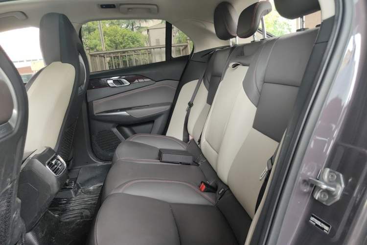 Used Lynk & Co 02 2021 2.0TD Automatic Two-Wheel Drive Zhaoshang Champion Edition Left Rear Seat