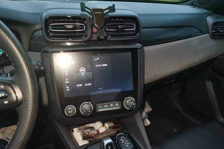 Used Lynk & Co 02 2021 1.5TD DCT Two-Wheel Drive Power Plus Audio And AC Panel