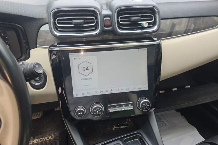 Used Lynk & Co 02 2021 1.5TD DCT Two-Wheel Drive Zhaoyao Plus Audio And AC Panel
