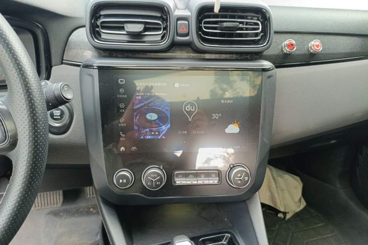 Used Lynk & Co 02 2021 1.5TD DCT Two-Wheel Drive Champion Edition Audio And AC Panel