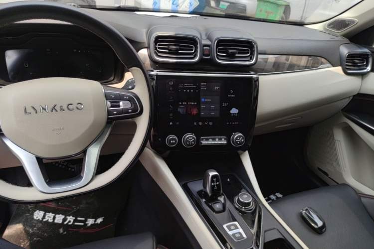 Used Lynk & Co 02 2021 2.0TD Automatic Two-Wheel Drive Zhaoshang Champion Edition Audio And AC Panel