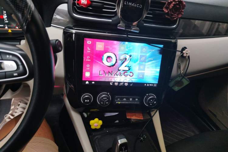 Used Lynk & Co 02 2021 2.0TD Automatic Two-Wheel Drive Zhaoshang Champion Edition Audio And AC Panel