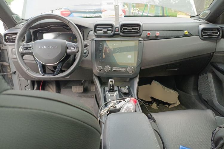 Used Lynk & Co 02 2021 1.5TD DCT Two-Wheel Drive Champion Edition Center Console