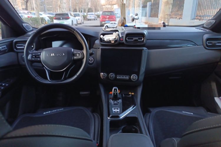 Used Lynk & Co 02 2021 1.5TD DCT Two-Wheel Drive Champion Edition Center Console