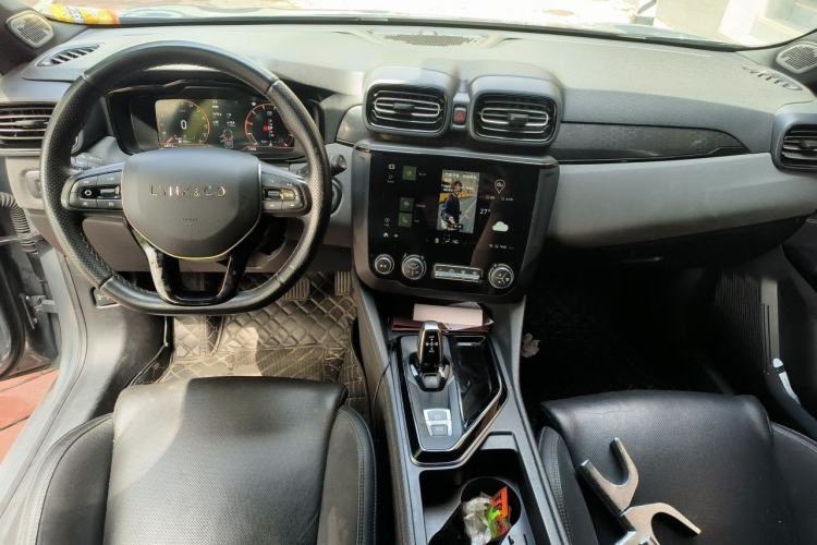 Used Lynk & Co 02 2021 1.5T DCT Two-Wheel Drive Zhaopu Center Console