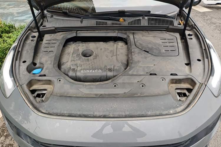 Used Lynk & Co 02 2021 2.0TD Automatic Two-Wheel Drive "Jin" Champion Edition Engine Bay