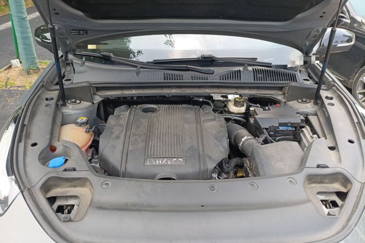 Used Lynk & Co 02 2021 1.5TD DCT Two-Wheel Drive Champion Edition Engine Bay
