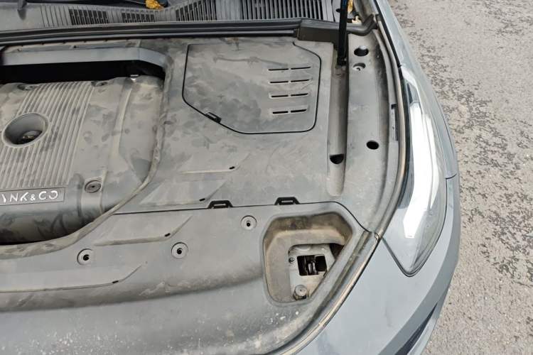 Used Lynk & Co 02 2021 2.0TD Automatic Two-Wheel Drive "Jin" Champion Edition Engine Bay Left