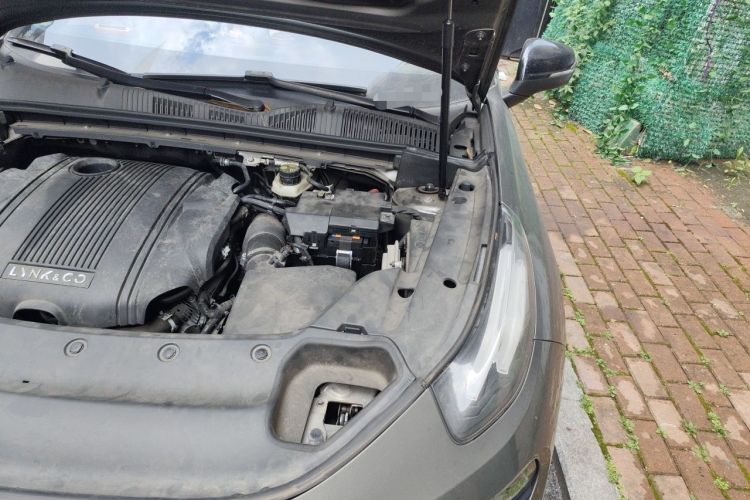 Used Lynk & Co 02 2021 1.5TD DCT Two-Wheel Drive Champion Edition Engine Bay Left