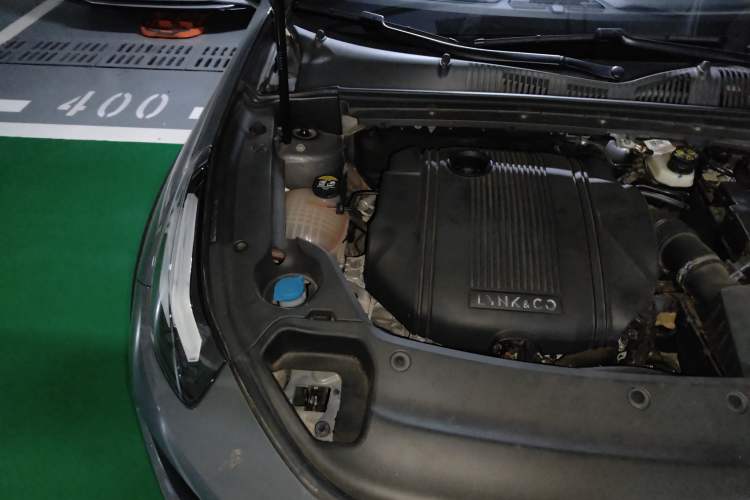Used Lynk & Co 02 2021 1.5TD DCT Two-Wheel Drive Champion Edition Engine Bay Right