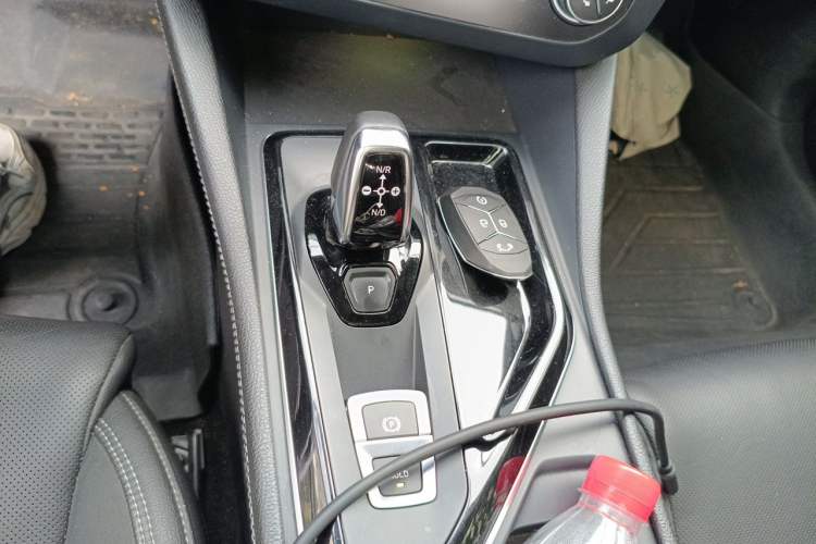 Used Lynk & Co 02 2021 1.5TD DCT Two-Wheel Drive Champion Edition Gear Lever