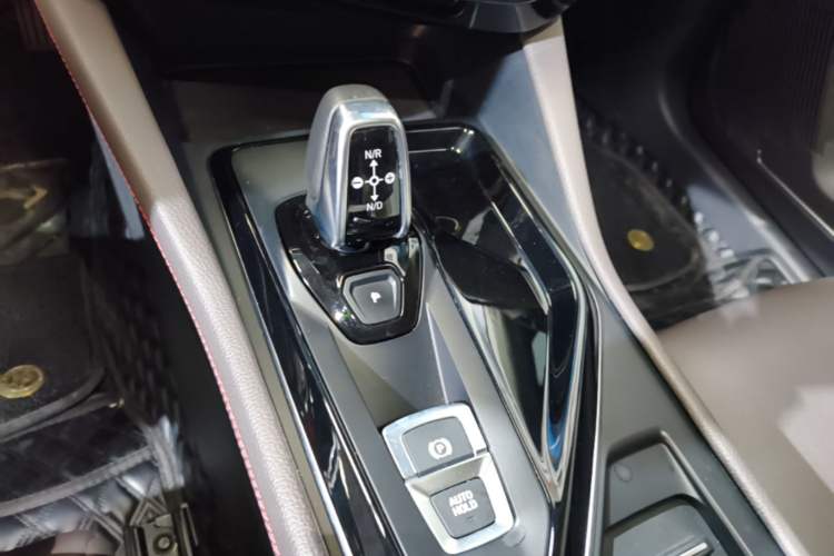 Used Lynk & Co 02 2021 1.5TD DCT Two-Wheel Drive Zhaoyao Plus Gear Lever
