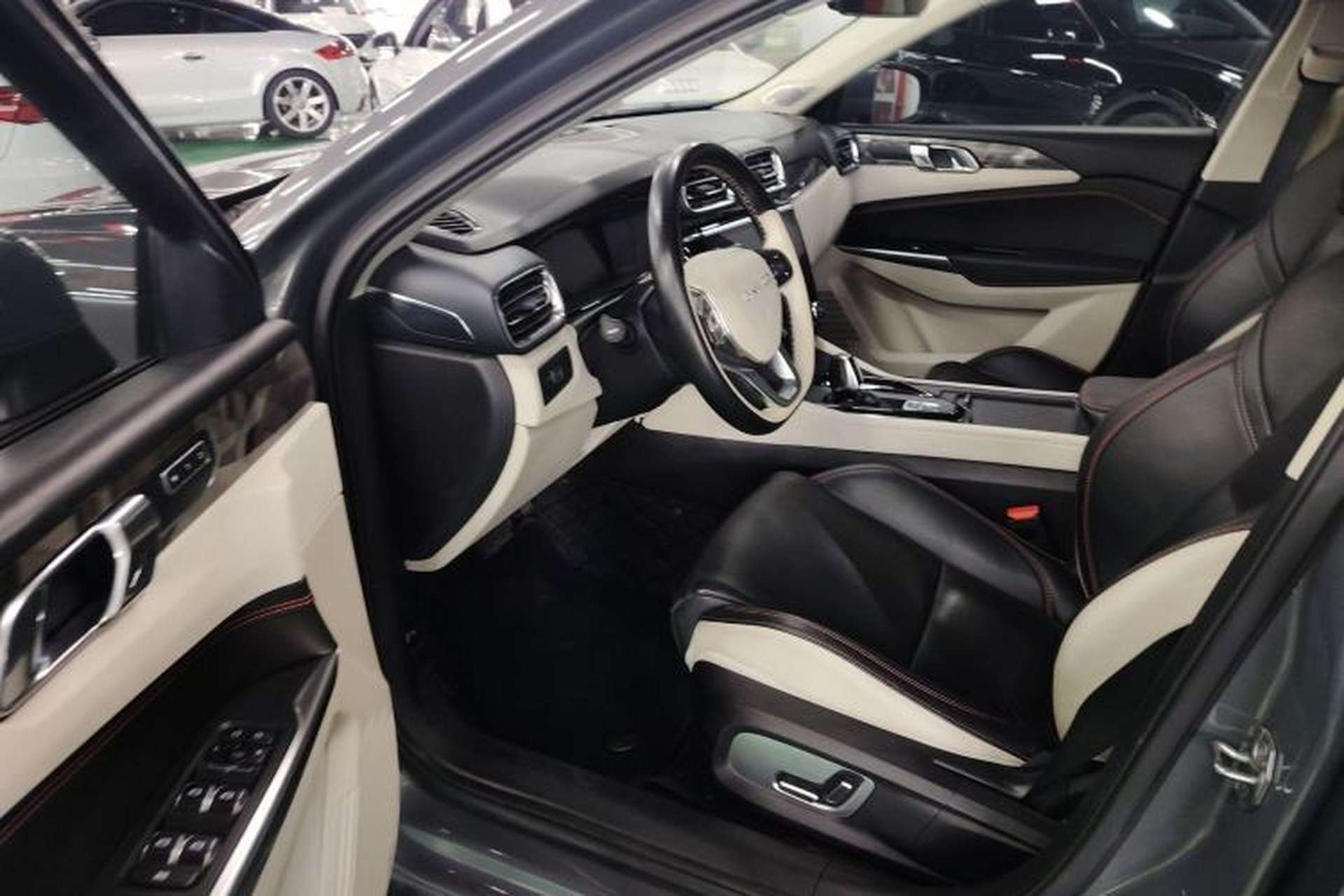 Used Lynk & Co 02 2021 1.5TD DCT Two-Wheel Drive Champion Edition Interior 3