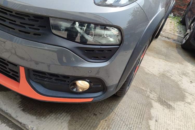 Used Lynk & Co 02 2021 2.0TD Automatic Two-Wheel Drive Zhaoshang Champion Edition Left Front Headlight