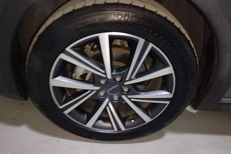 Used Lynk & Co 02 2021 1.5TD DCT Two-Wheel Drive Champion Edition Left Front Wheel Hub
